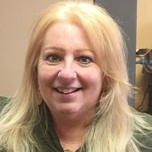 Meet your Posher, Brenda